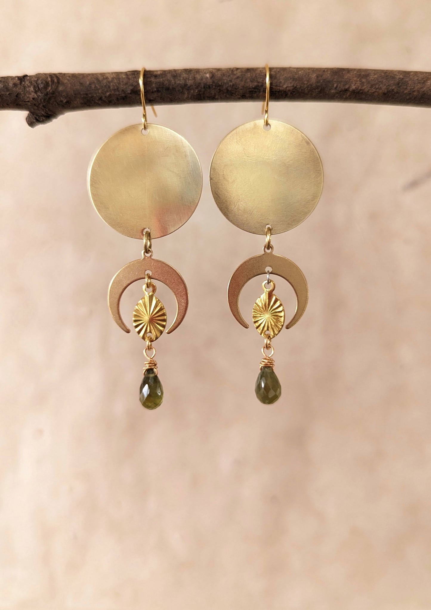 Pendants d'oreilles ronds en laiton Calypso