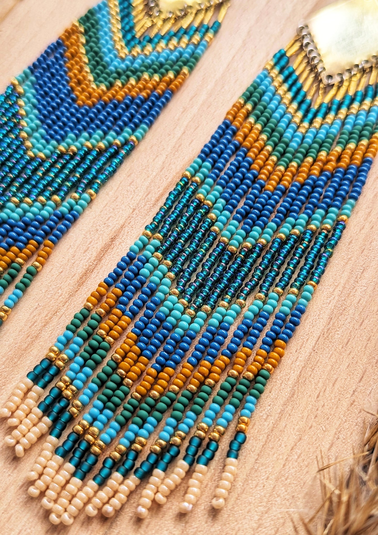 Ana American West Chevron-Fransenohrringe