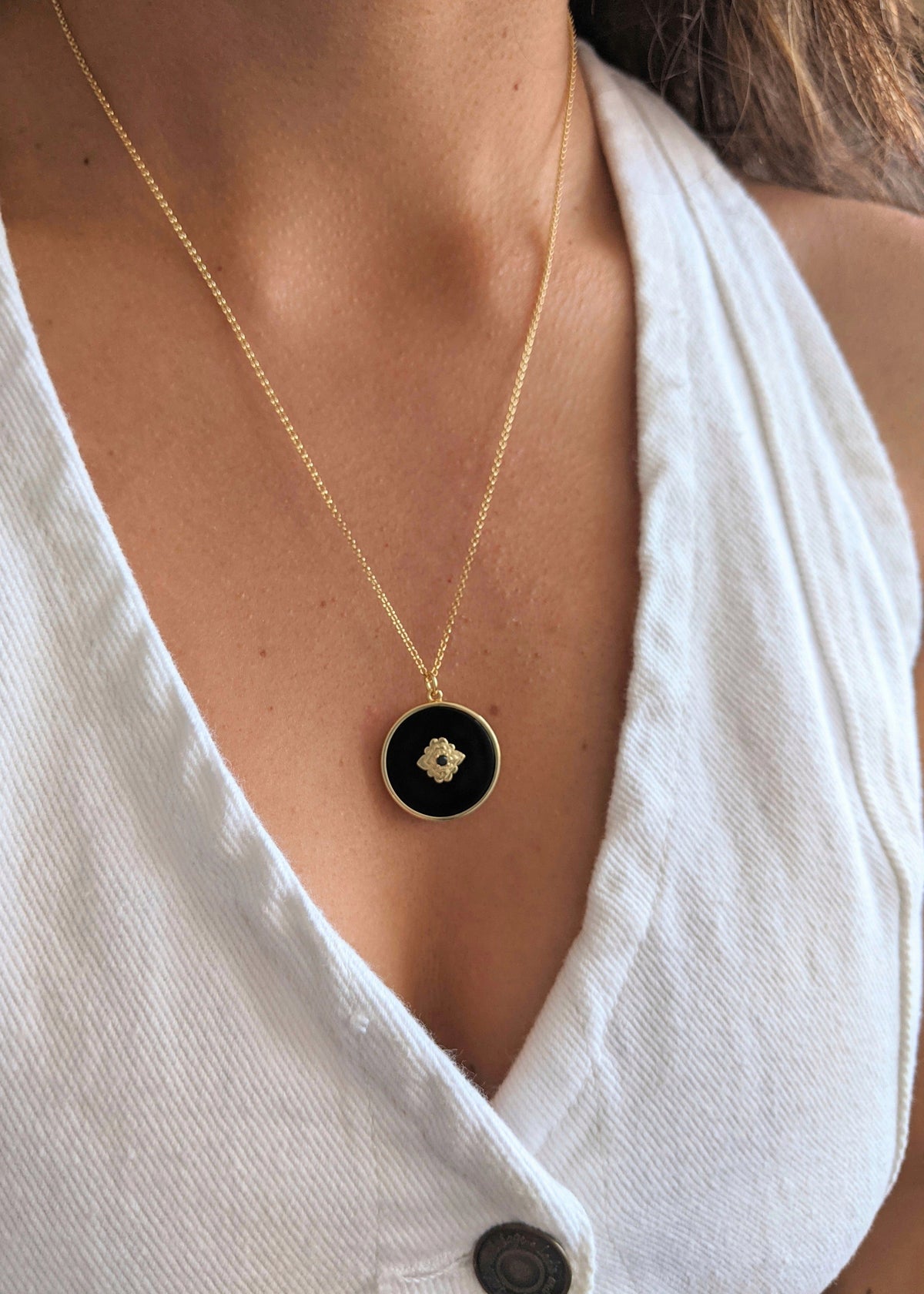 Sonia Doppelseitige Halskette aus Perlmutt und Onyx
