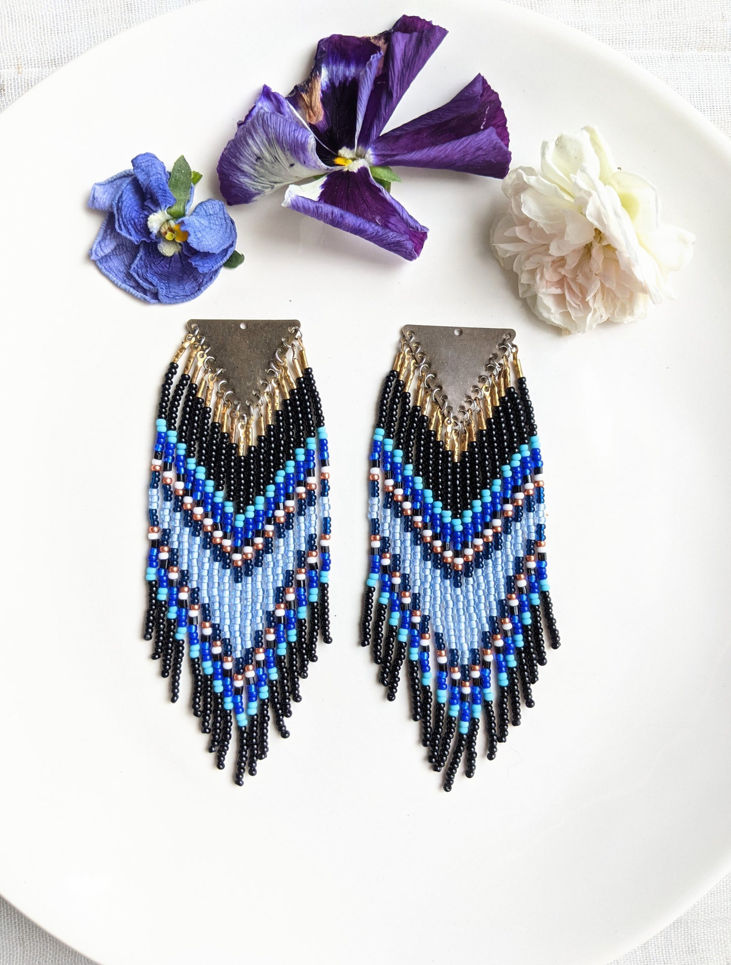 Boucles d'oreilles perlées bleues Adebola