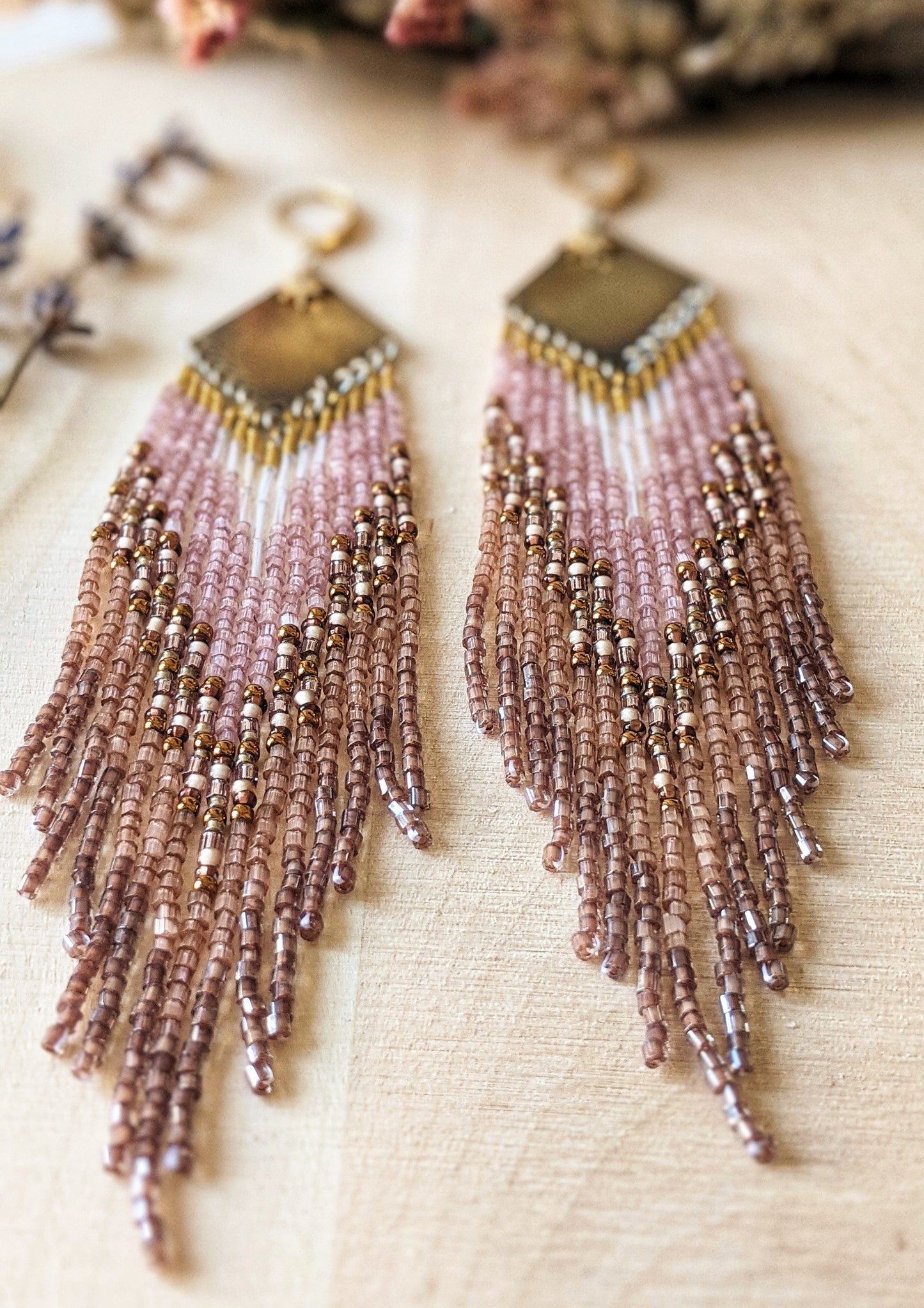 Eger Satin Mauve Beaded Earrings