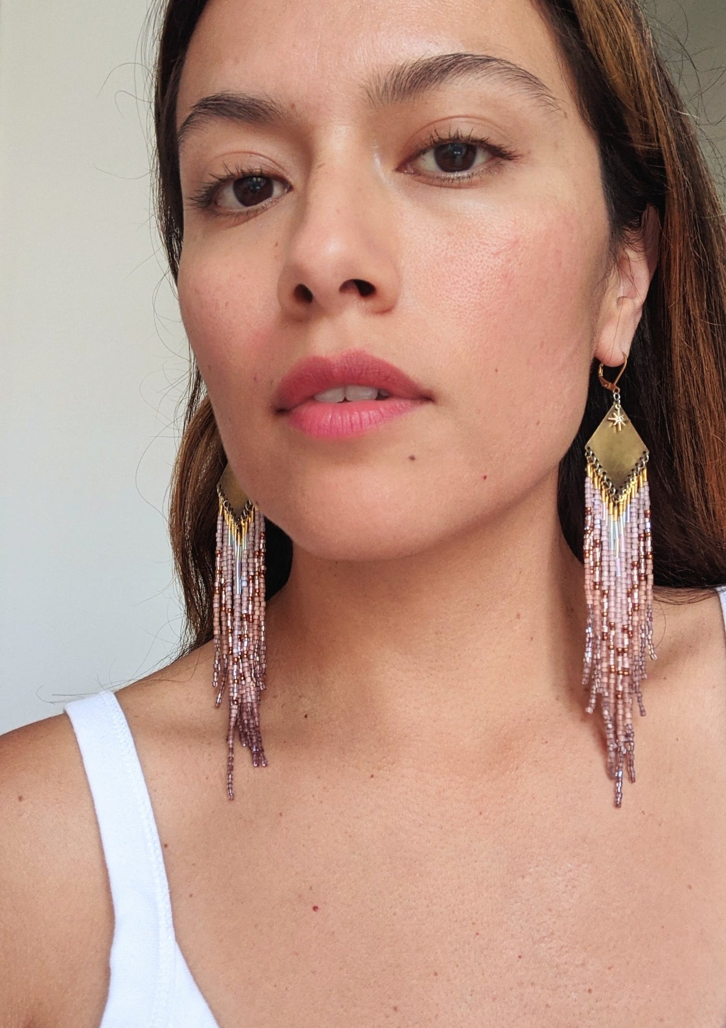 Eger Satin Mauve Beaded Earrings