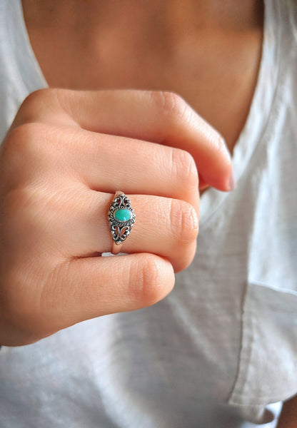 Brianna Dainty Vine Turquoise Stone Ring | Moon & Milk