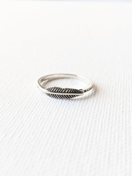 Betty Boho Feather Silver Ring
