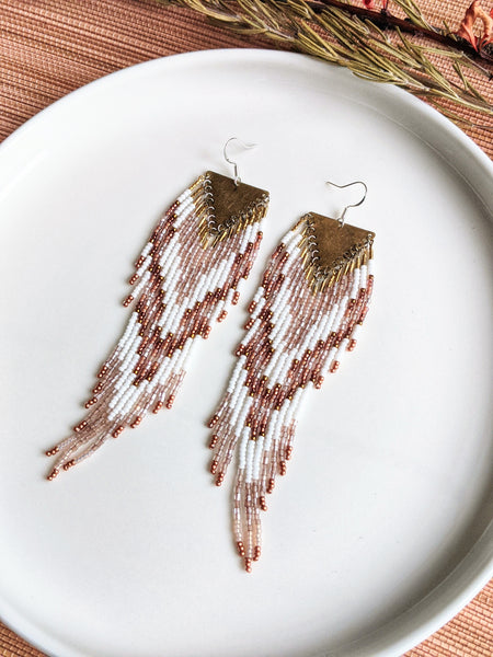 Boucles d'oreilles perlées indigènes roses Gouyen 