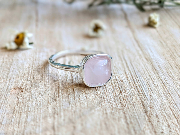 bell Rose Quartz Silver Hammered Ring